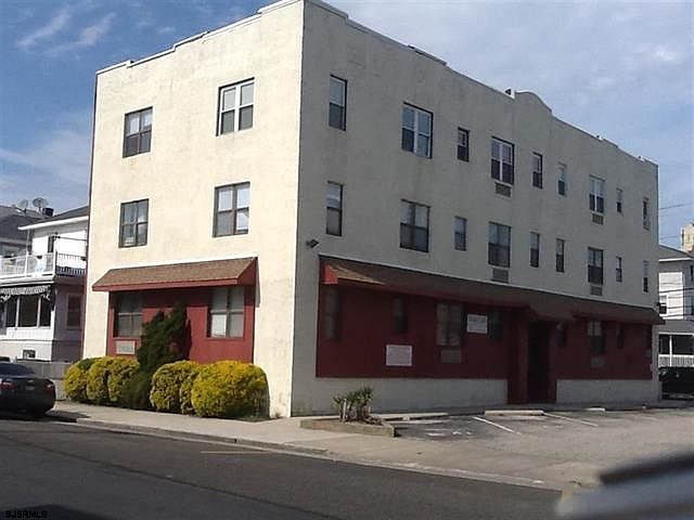 1st image of 19 S Windsor Ave #B4