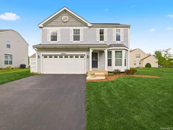 10664 Oregon Trl, Huntley, IL 60142