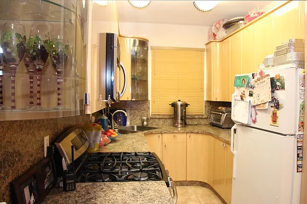 Sold by Fillmore | media 14