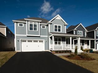 57 Manchester St, Weymouth, MA 02190