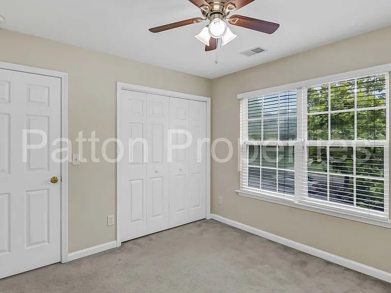 429 S Pickens St — Photo 25