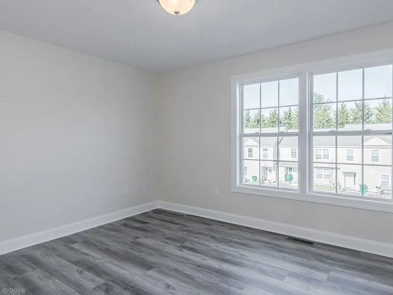 410 Pin Oak Dr NW — Photo 17
