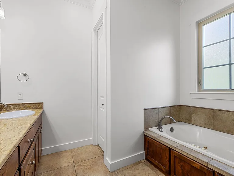 1607 Chelsea Ln — Photo 52