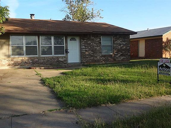 3rd image of 1814 Eden Ln