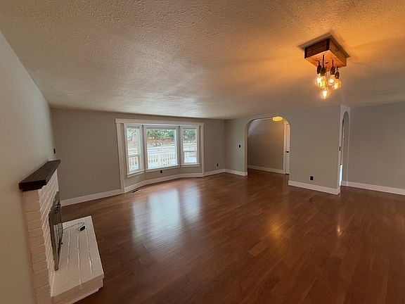 4th image of 15205 3rd Ave NE