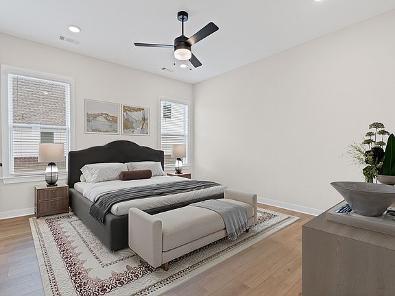 2nd image of 310 Oak Haven Cir