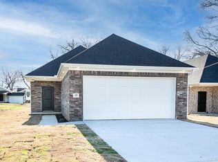 409 N 4th St, Cabot, AR 72023