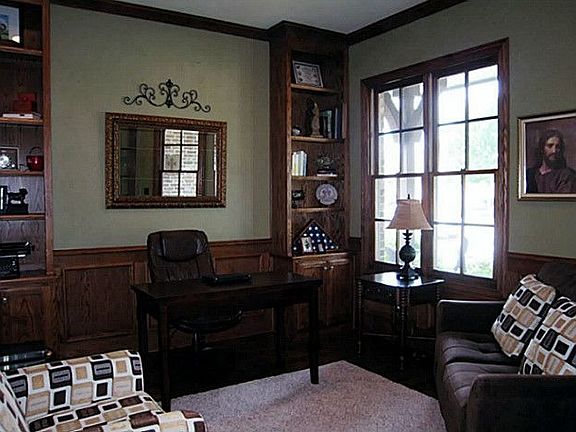 4th image of 1405 Hackett Creek Dr