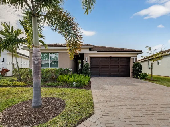 11694 SW River Crossing Pl, Port Saint Lucie, FL 34987