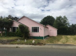 865 2nd St SE, Bandon, OR 97411