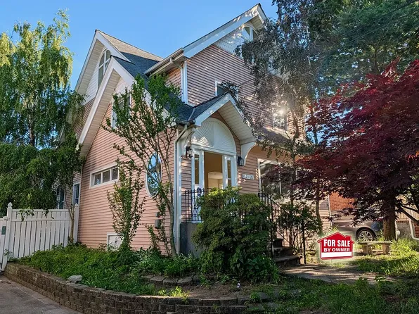 15020 85th Dr, Jamaica, NY 11432