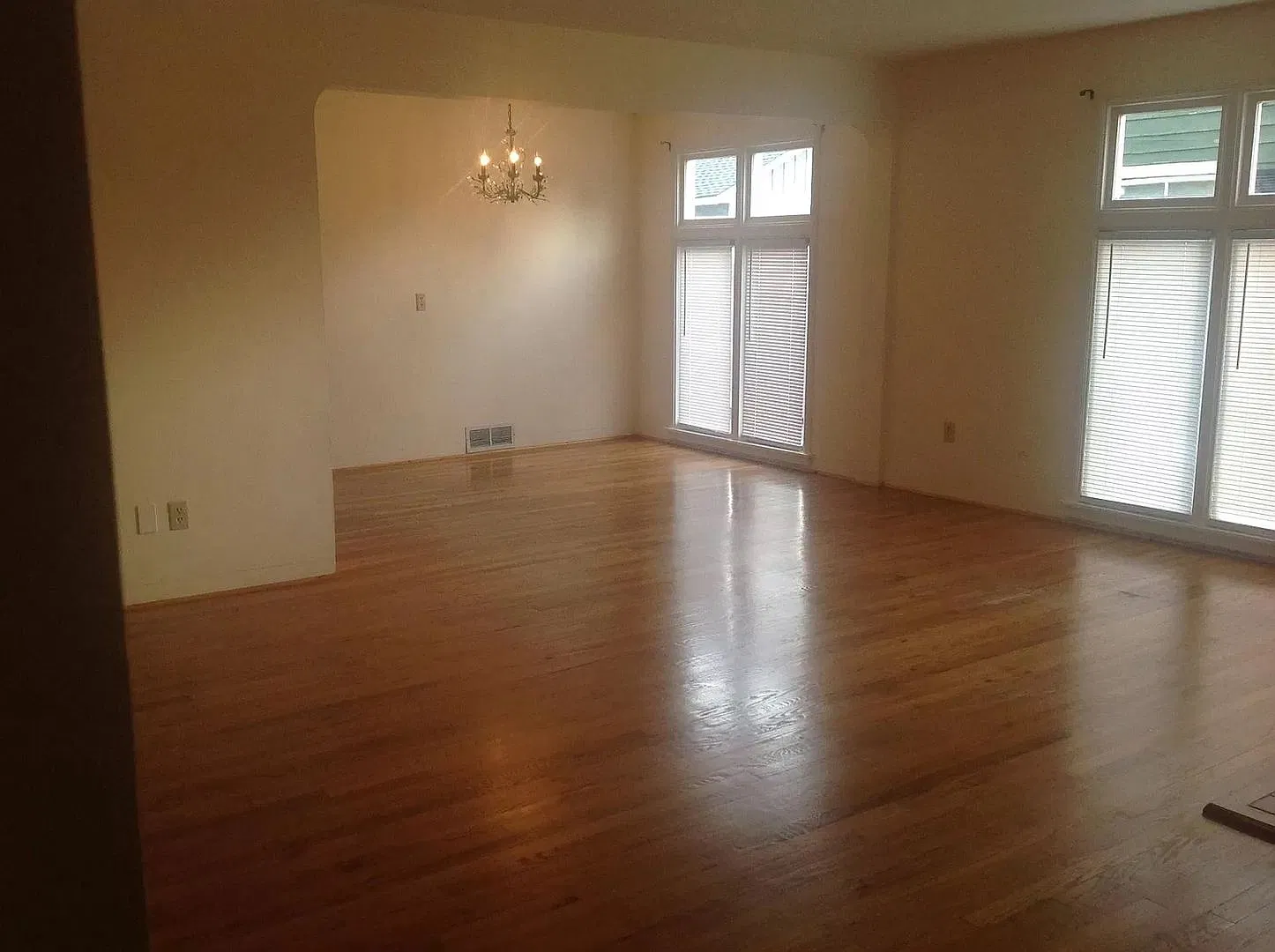 1214 E. Thurston Ave, Spokane, WA 99203 - NuKey Realty & Property Management LLC — Photo 3
