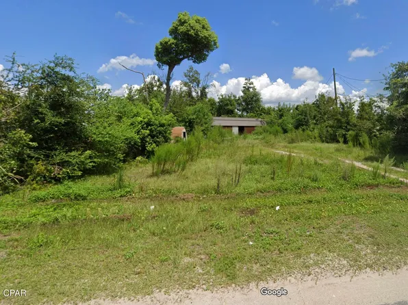 5111 E 14th St, Panama City, FL 32404