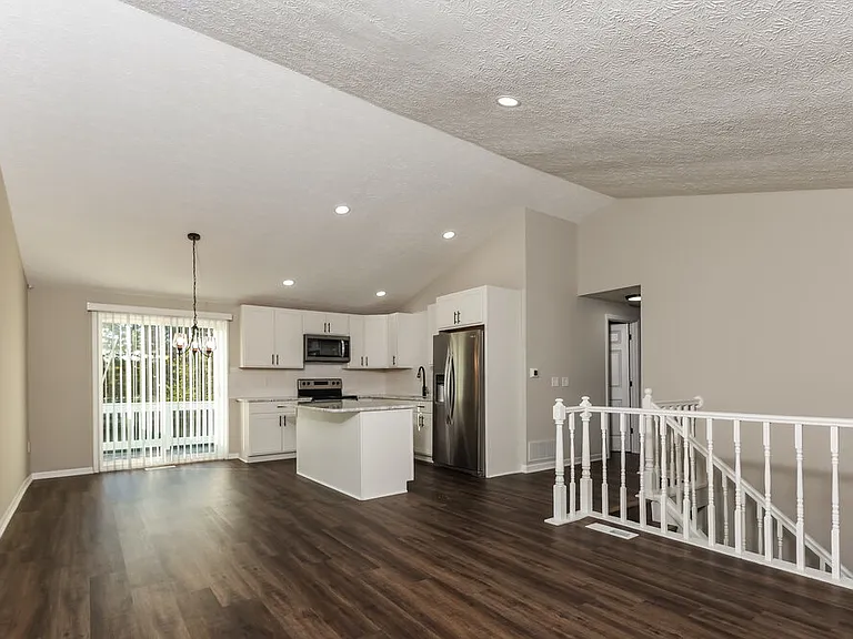 5305 Davidson Rd — Photo 4