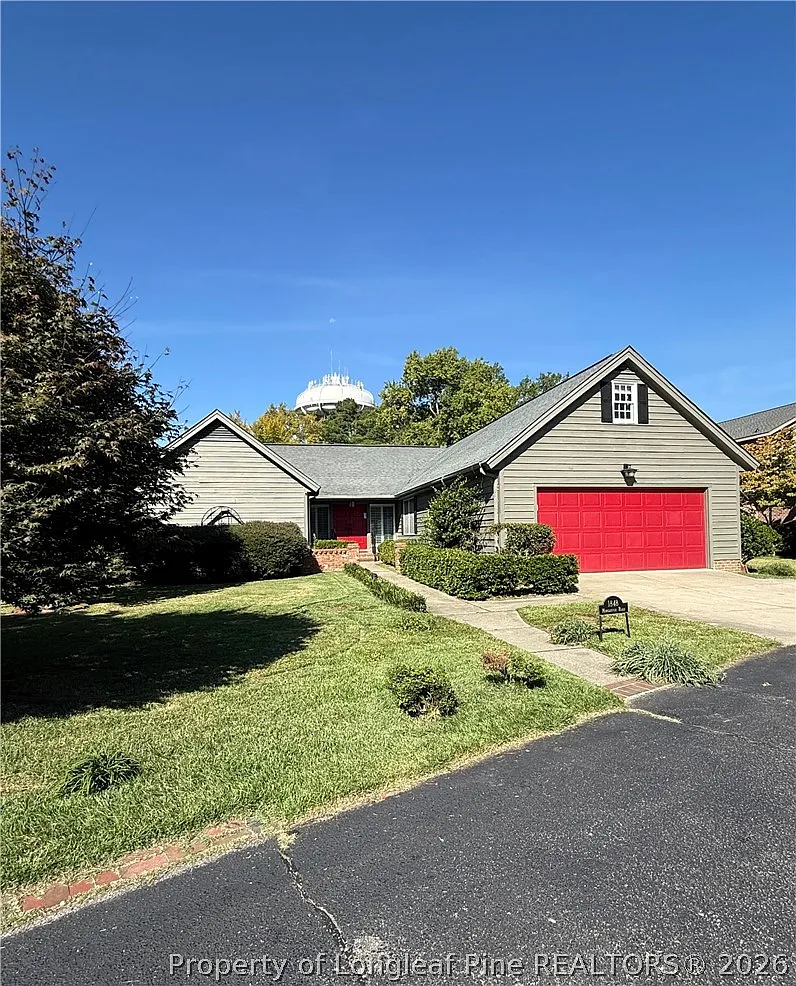 3 bed, 3.0 bath, 2670 sqft, $2,000 — Photo 2