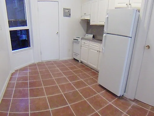 Rented by City Connections Realty | media 23