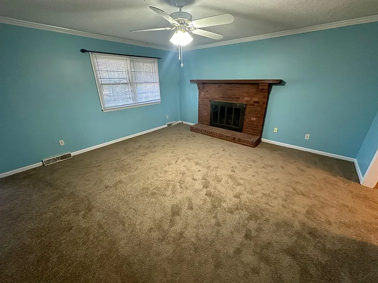 1084 Lewisville Clemmons Rd — Photo 4