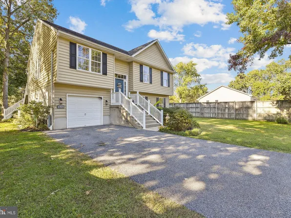 7636 Jeannine Ave, Pasadena, MD 21122