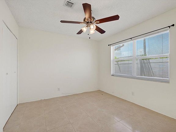 3rd image of 1016 N 16th Avenue #3