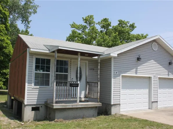 1023 E 14th St, Pittsburg, KS 66762