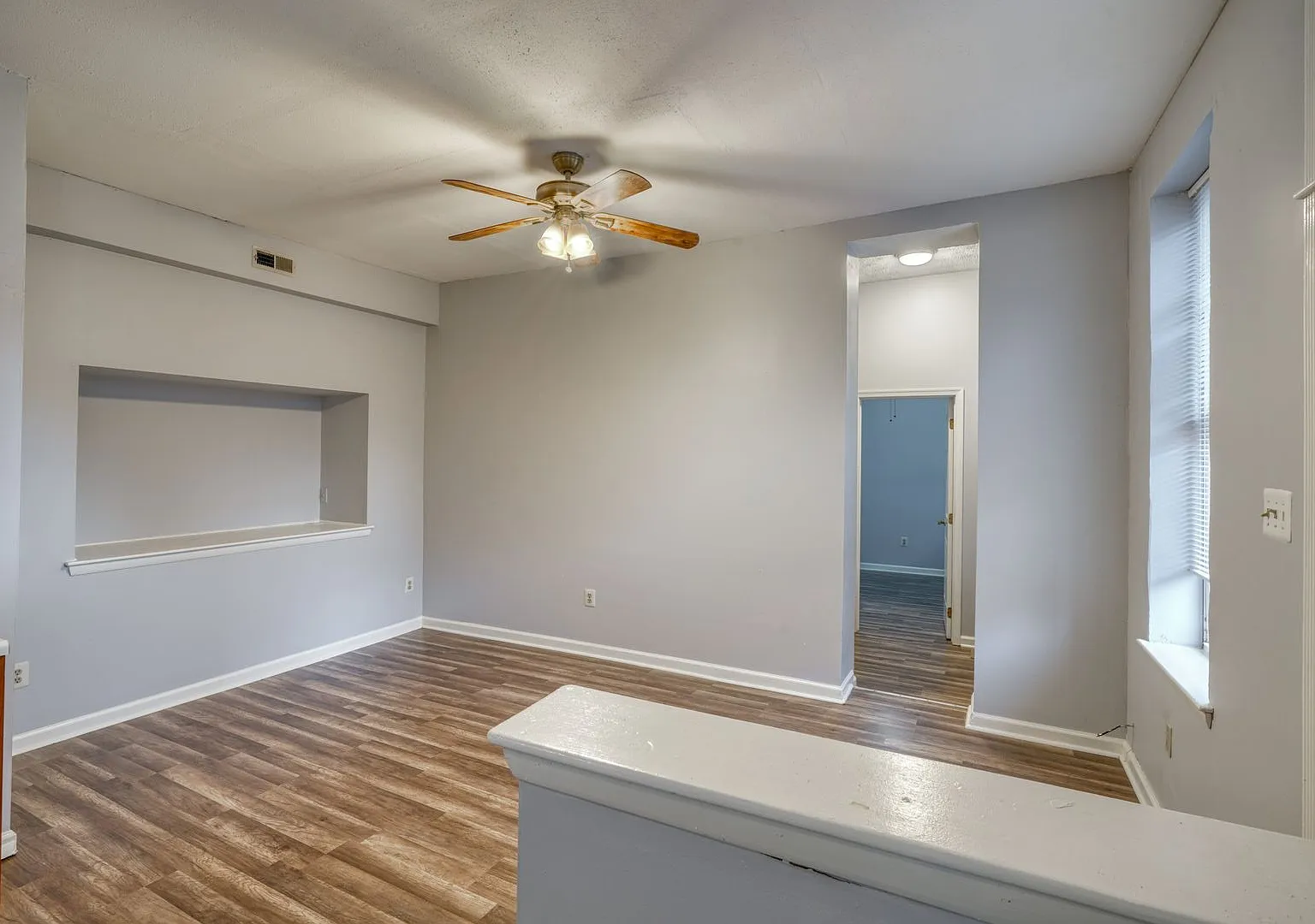 1601 S Hanover Street — Photo 4