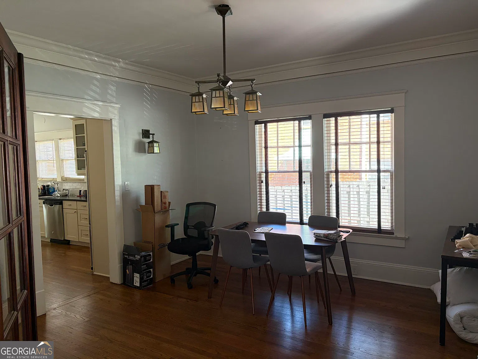 3 bed, 2.0 bath, 1800 sqft, $4,750 — Photo 4