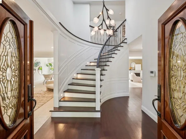 1977 Woodbury Ct, Walnut Creek, CA 94596