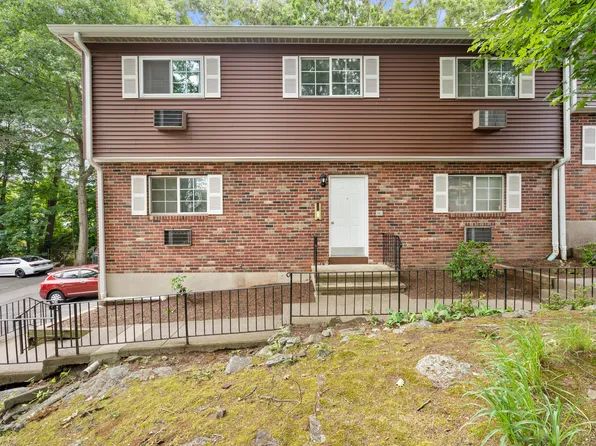 215 Edgemoor Road #B, Bridgeport, CT 06606