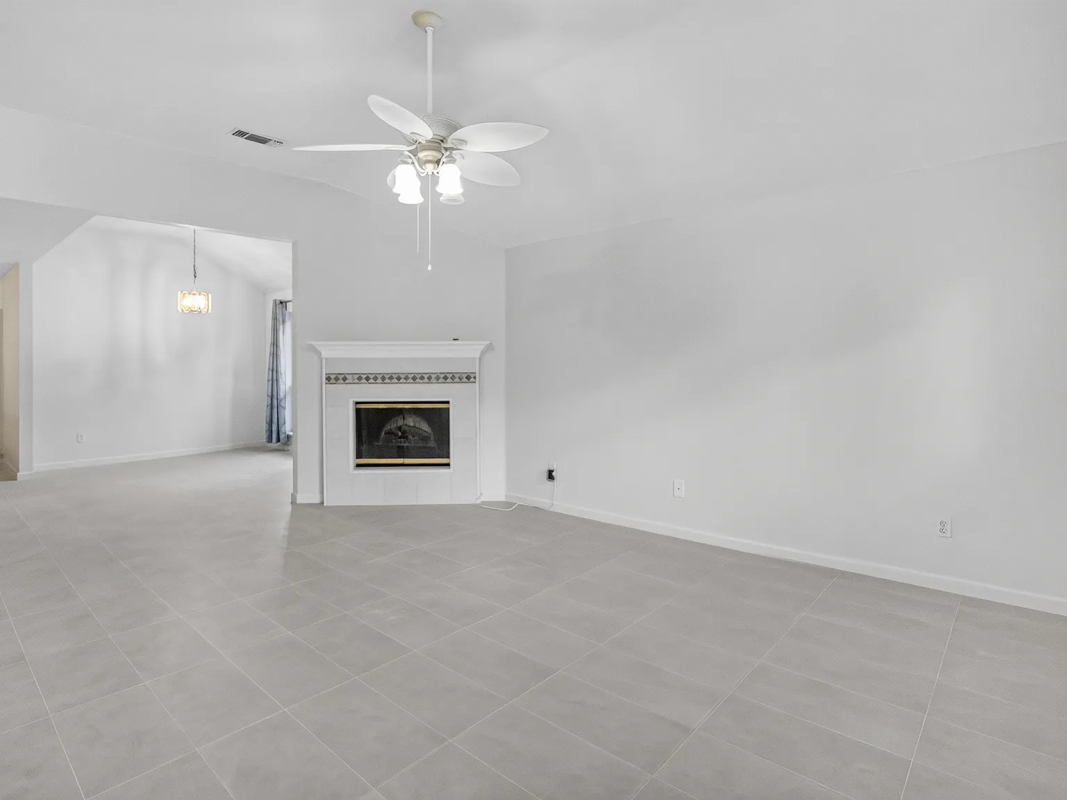 3 bed, 1575 sqft, $2,200 — Photo 4