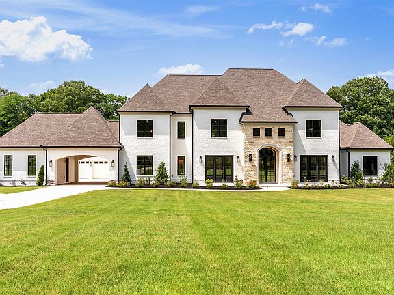 4th image of 9080 Forest Meadows Dr