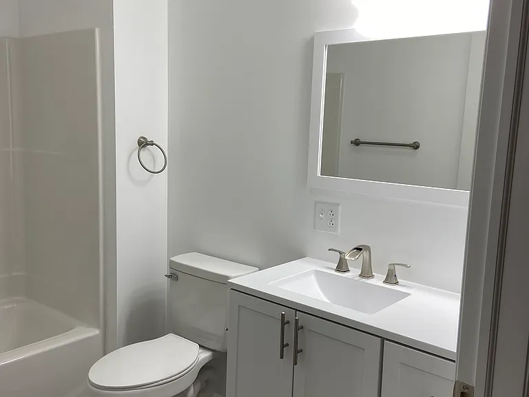 23 Charles Way #21 — Photo 2