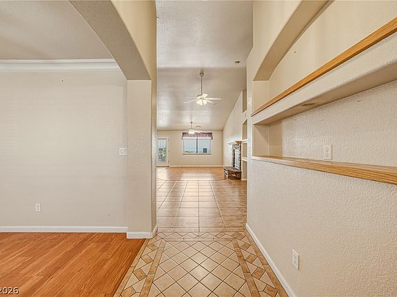 2nd image of 1780 S Vineyard Dr W