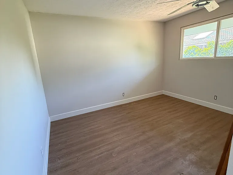 345 Auhana Rd — Photo 10