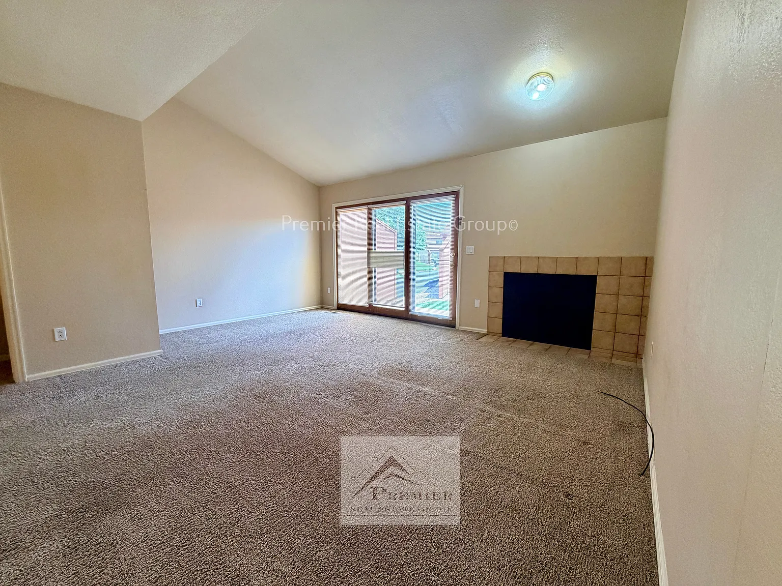 2 bed, 1.5 bath, 1116 sqft, $1,485 — Photo 4