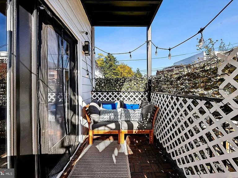 1213 Holbrook St NE #1 — Photo 4