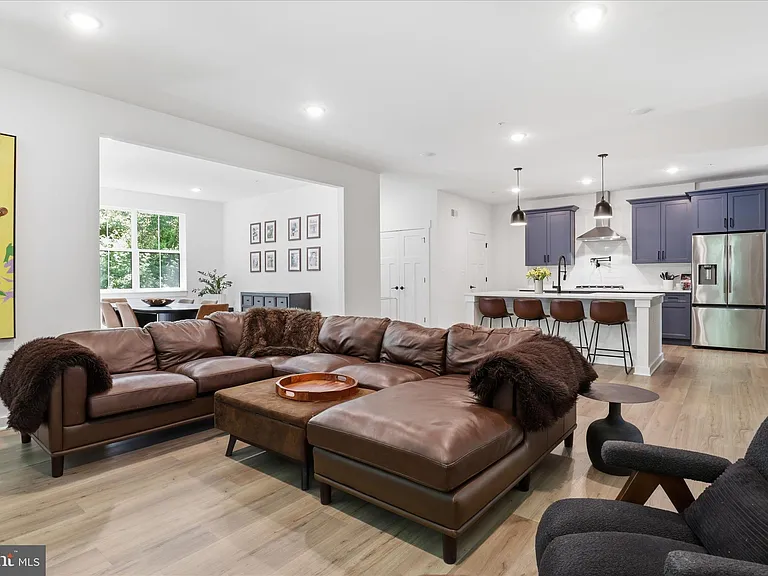 15717 Tierra Dr — Photo 10