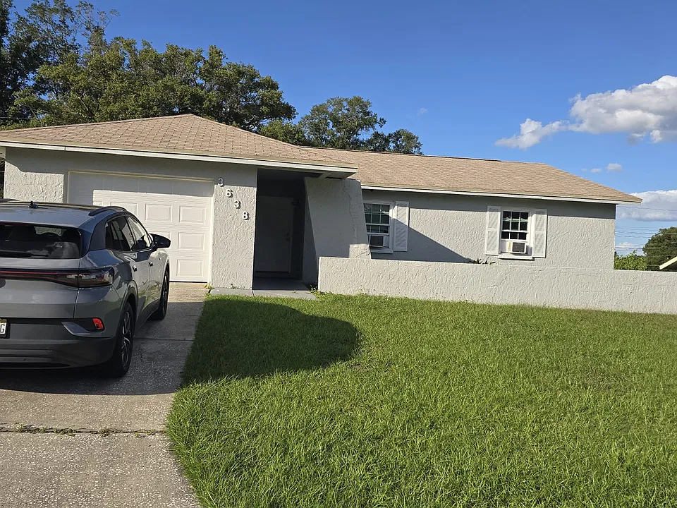 3638 Dovetail Ln
