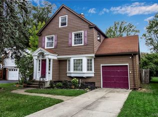 29 Hancock Ter, Amherst, NY 14226