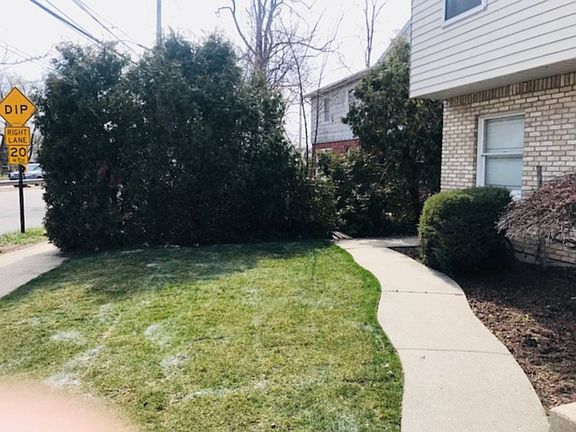 4th image of 3023 Hylan Blvd