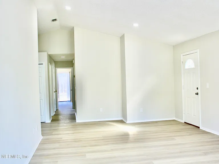 10178 Geni Hill Cir N — Photo 2
