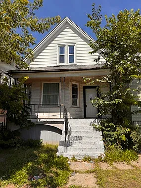 5 bed, 1500 sqft, $1,800 — Photo 1