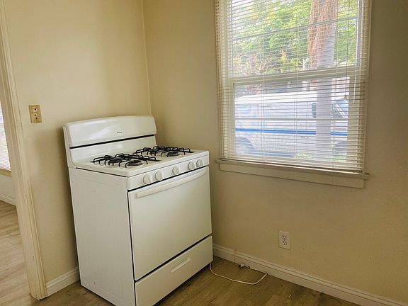 3rd image of 3211 E 2nd St APT 1