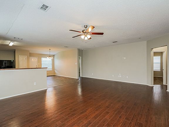 5th image of 8024 Sartain Dr