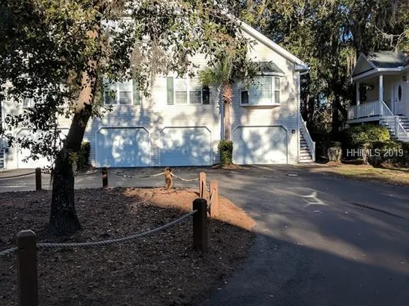 25 Brittany Pl, Hilton Head Island, SC 29928