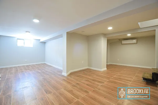 Rented by null | media 4