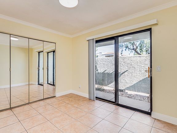 5th image of 850 S River Dr Unit 1091