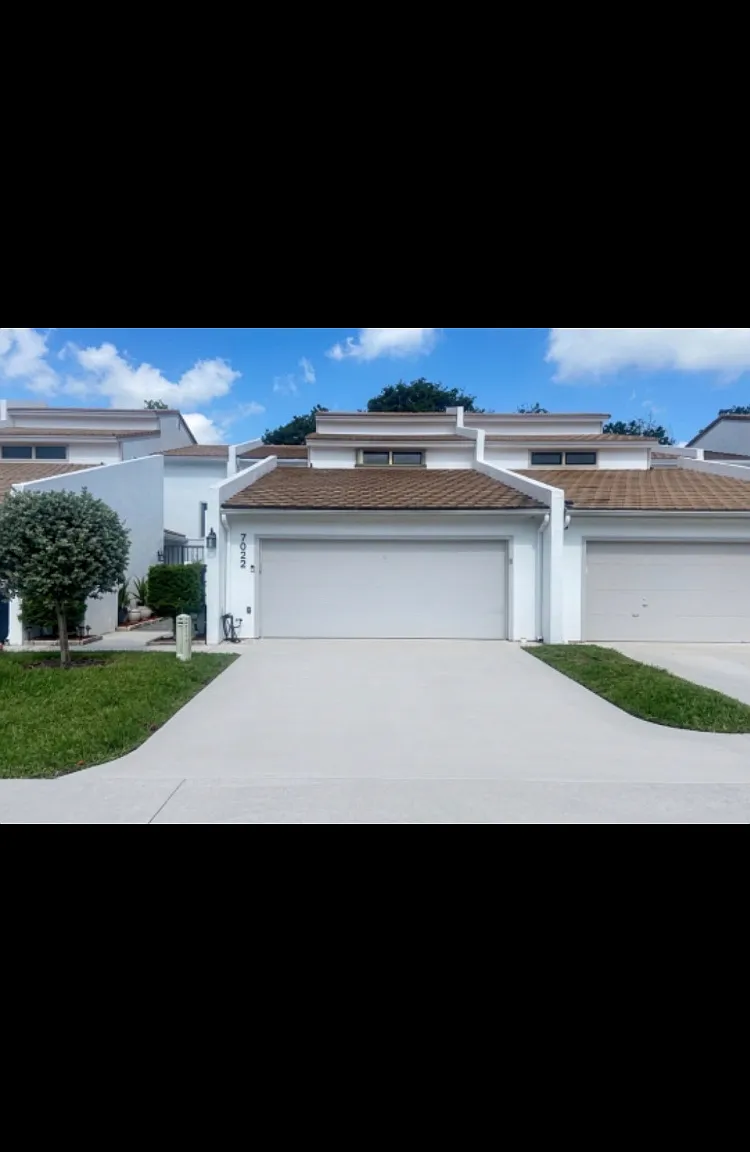 7022 Edgemere Ter — Photo 1