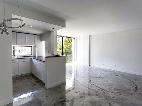 17021 N Bay Rd APT 428, Sunny Isles Beach, FL 33160