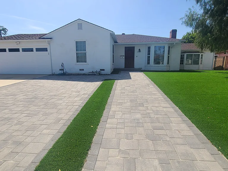 2019 N Manning St — Photo 4