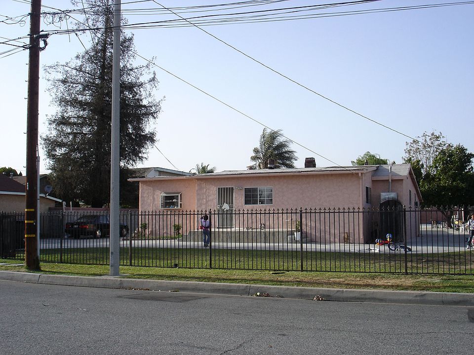 R2 Zoned-13,038 sq ft lot